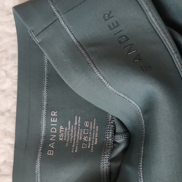 Bandier Aria Asymmetrical Leggings Size XS Balsam Green - Picture 7 of 12